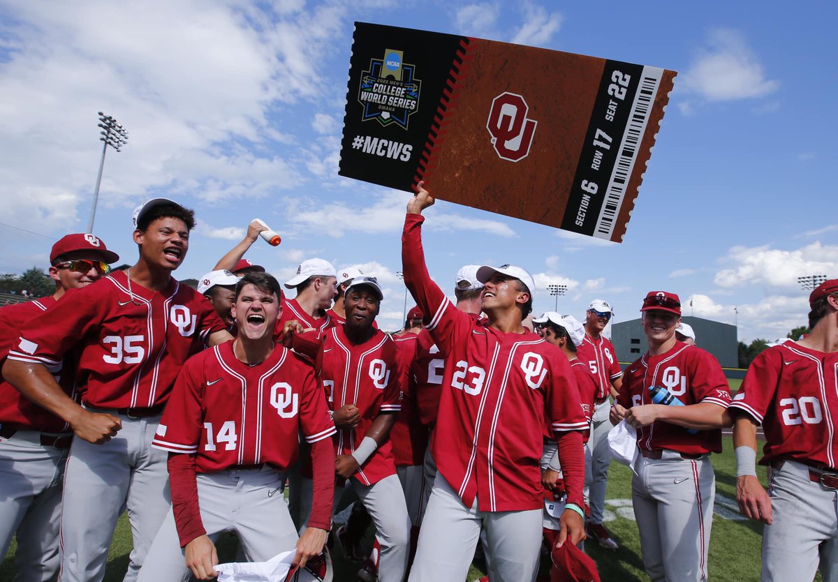 Big12Conference's tweet photo. The Big 12 is the only conference in 2022 with a team in the...

🏈 College Football Playoff
🏀 Men's Final Four
🥎 Women's College World Series
⚾️ Men's College World Series https://t.co/G925XV6lnh