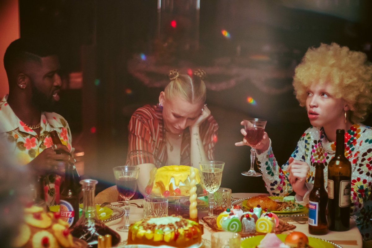 kateschla's tweet photo. Some new post production work for @drinkcann's dreamy Holiday campaign stills https://t.co/nDuraE73W0