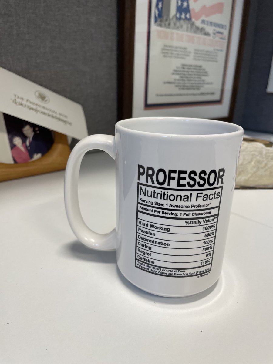 JackYoest's tweet photo. My new favorite coffee mug

from the best #AlertStudents

⁦@CatholicUniv⁩ in ⁦@TheBuschSchool⁩ https://t.co/Ccw2WqOj6z