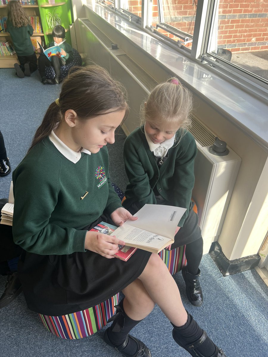 MeadowsideFir's tweet photo. Year 2 loved the library relaunch day. We’ve had an amazing day with lots and lots of reading. #MeadowsideReading #MeadowsideLibraryRelaunch 📚🥳❤️ https://t.co/MdGqgn4hBx