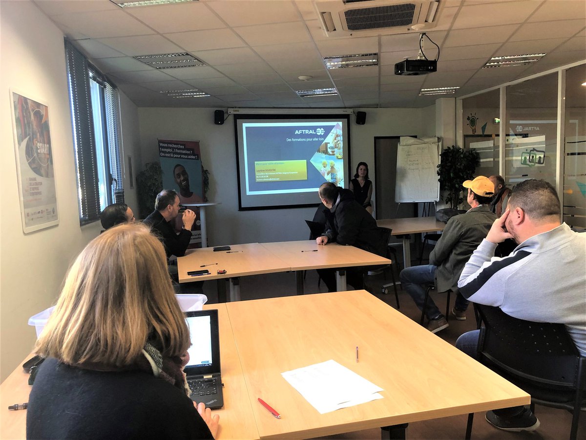 Jour+2 de cette semaine dédiée aux #métiers du #transport et de la #logistique ! A #Cavaillon, une détection de potentiel consacrée aux candidats intéressés par les métiers de chauffeurs poids lourds🚚🚛 &amp; nos partenaires <a href="/AFTRAL/">AFTRAL</a> <a href="/Randstad_france/">Randstad France</a> pour des opportunités d'emploi.