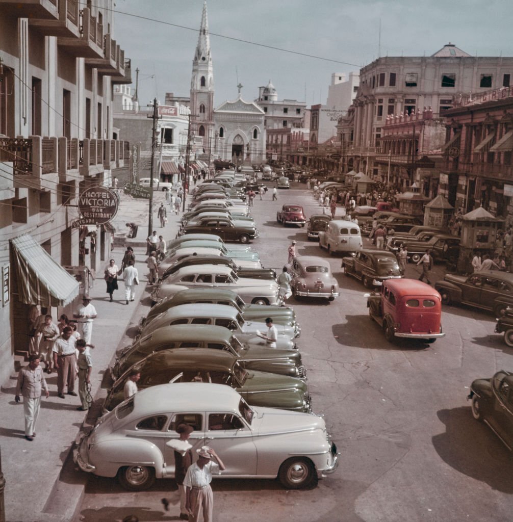 LaHistoria200 on X: "Plaza Baralt en Maracaibo, 1948. Foto archivo Getty Images. https://t.co/thkQsHPPKo" / X