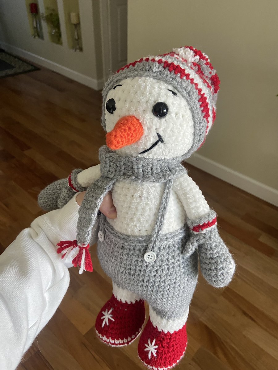 My mom makes the cutest Christmas toys 🧸