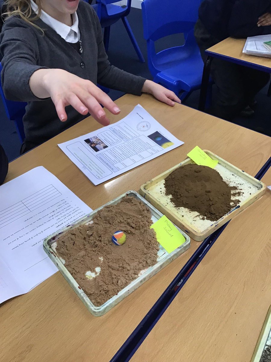 GCA_learning's tweet photo. More investigations taking place in Science this week. Year 5 were geologists investigating the formation of βcratersβ by dropping βmeteorsβ into trays of sand. #GCAscience #ACES_Creativity https://t.co/Snip24lYqK