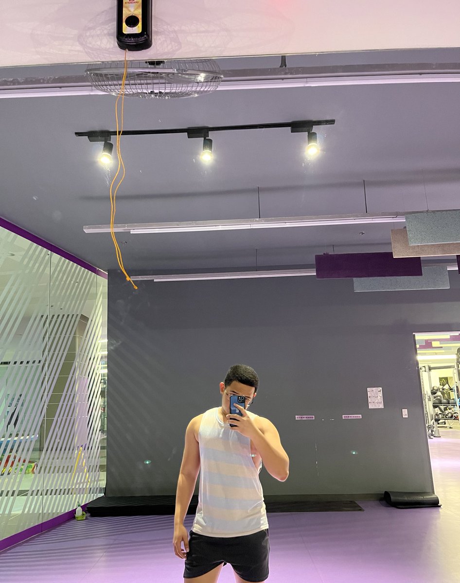 ajmslvdr's tweet photo. Another late night gym sesh. Di na naman makakabangon ng maaga mamaya for work 🫣🫠 https://t.co/G7fmadFEyc