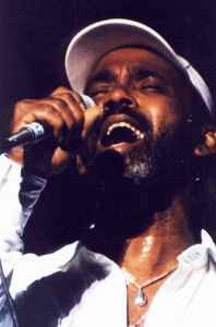 Frankie Beverly - December 6, 1946
HAPPY BIRTHDAY 