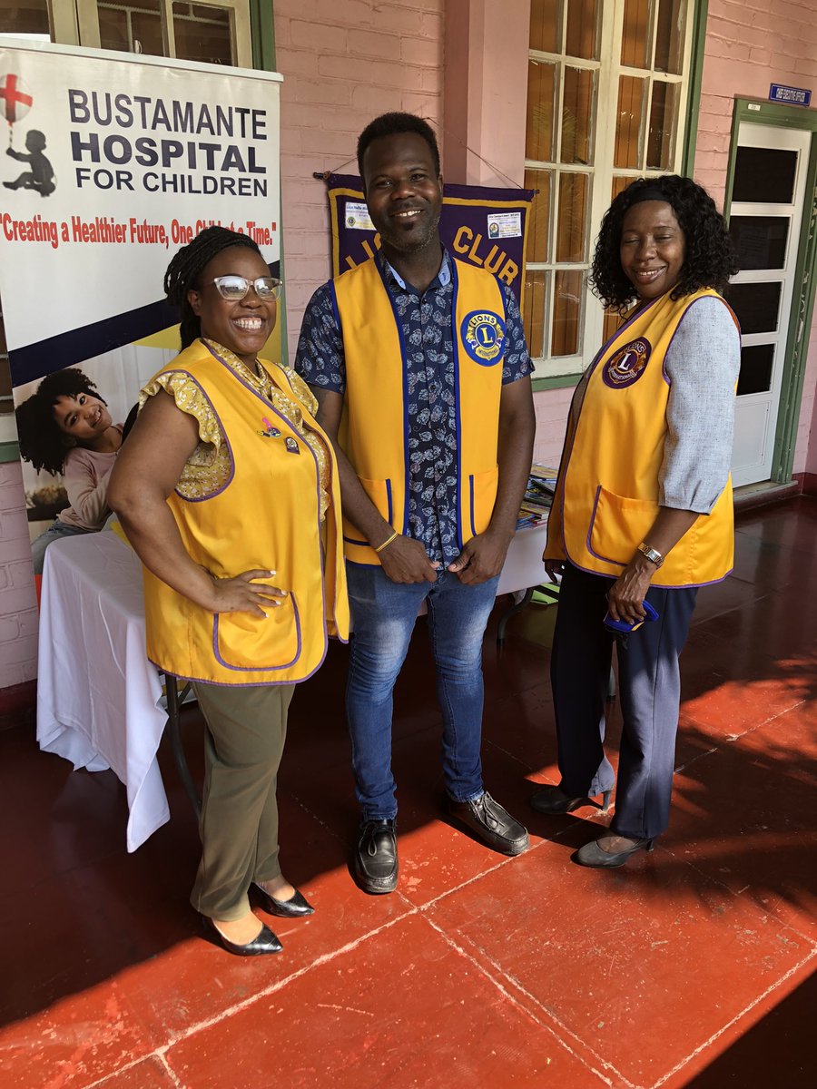 DowntownKgnLC's tweet photo. Earlier today our club stopped by the #BustamanteChildrensHospital to drop off some gifts for the children on the oncology ward.
We continue to support children affected by #ChildhoodCancer #DTKLions #weserve https://t.co/6ATwrEtvQo