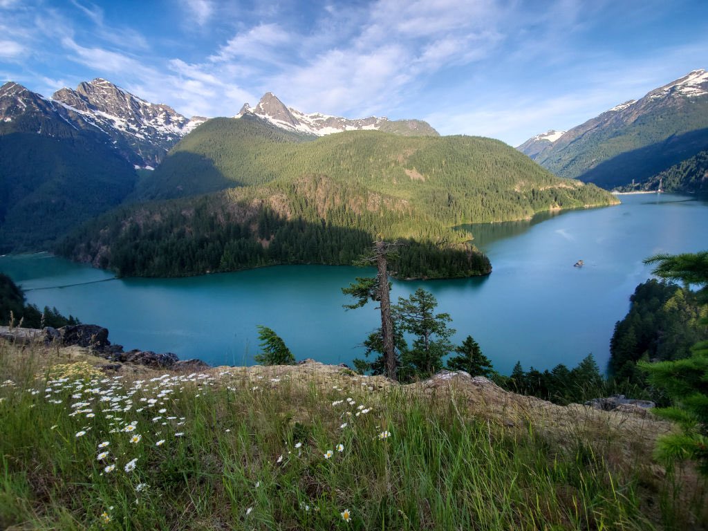 KarlaCotePhoto's tweet photo. My photo published in @outsider 

“Top 10 Things to Know About North Cascades National Park: PHOTOS”

https://t.co/i6GuPk0hU5 https://t.co/2JTNV9ZO3H