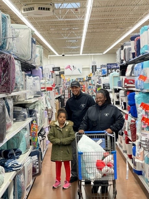 CityofEL's tweet photo. The #EastLansing Police Department's officers, cadets, Neighborhood Resource Specialists, records staff and administrators were honored to be a part of the annual Ingham County Shop with a Cop event once again this past weekend! Check out these great photos! ❤️ https://t.co/Yu2zMzpyo3
