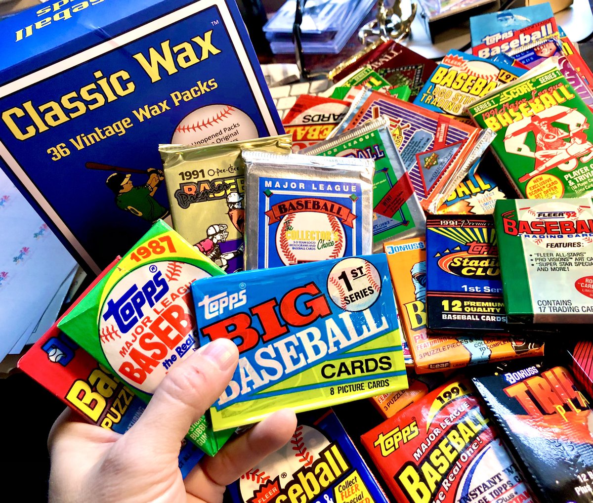 bryanbeasley's tweet image. Stocking Stuffers are here!!! Shout out to @RepackedWax. Trying hard not to open them all myself!! #DontEatTheGum #BaseballCards @CardPurchaser
