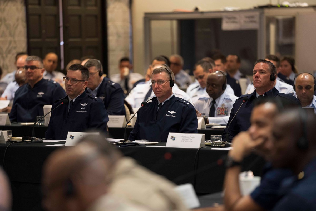 AFSOUTH's tweet photo. ...An overall busy morning with more to come as we discuss #StrengthingPartnerships, #CounteringThreats and #BuildingOurTeam!
@Southcom | @usairforce | @aircombatcmd https://t.co/ycLDMXL9AW