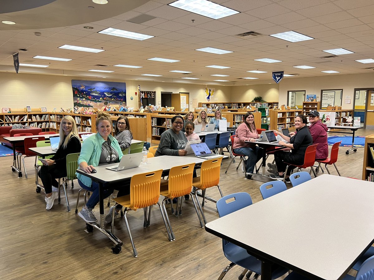 Kristen Brooks #forEDU tweet media