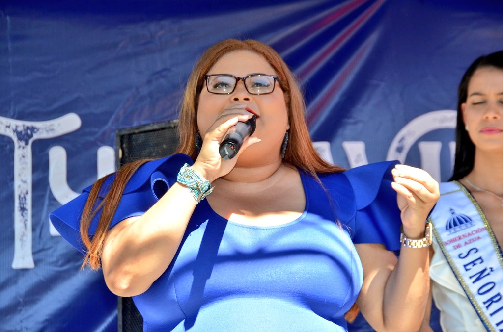 GreyPrezDaz1's tweet photo. En un ambiente cargado de emoción celebramos el lanzamiento de "Primero Tú Navidad " donde el Gobierno Dominicano llevará programas sociales a la población para que disfruten las fiestas navideñas. Gracias pte @luisabinader por llevar esperanza a tantas familias dominicanas. https://t.co/wms3lCirHh