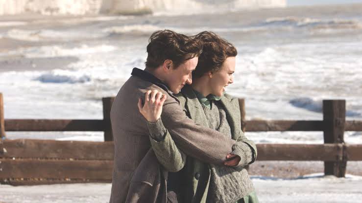 “seni bulacak, sevecek, seninle evlenecek ve başımı önüme eğmeden yaşayacağım.”

atonement,   2007.
joe wright.