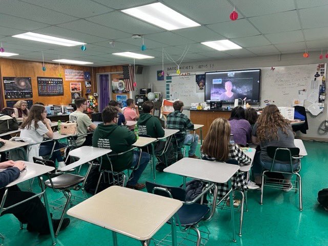 NGHS_Huskies's tweet photo. Ms. Kuper’s students had the opportunity today to Zoom with the Executive Director of the American Meteorological Society, Dr. Kafka! https://t.co/W0f3RYr7f0