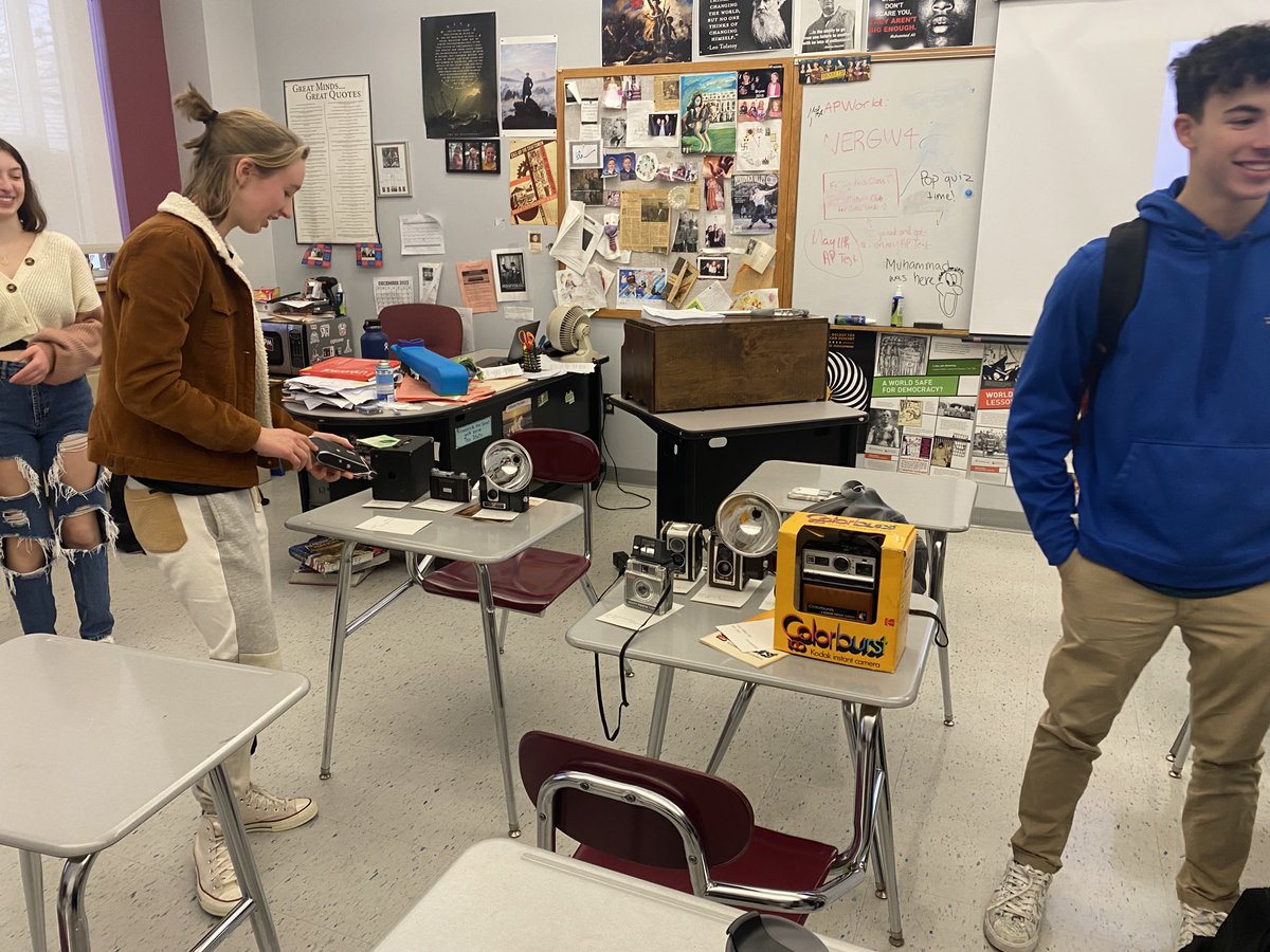 BrianSheehy's tweet image. History Club meeting! We looked at the history of cameras #history #objectbasedlearning