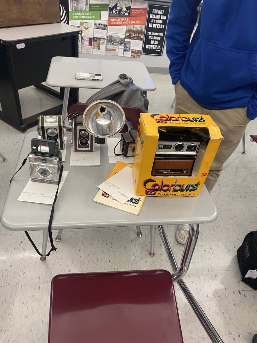 BrianSheehy's tweet image. History Club meeting! We looked at the history of cameras #history #objectbasedlearning