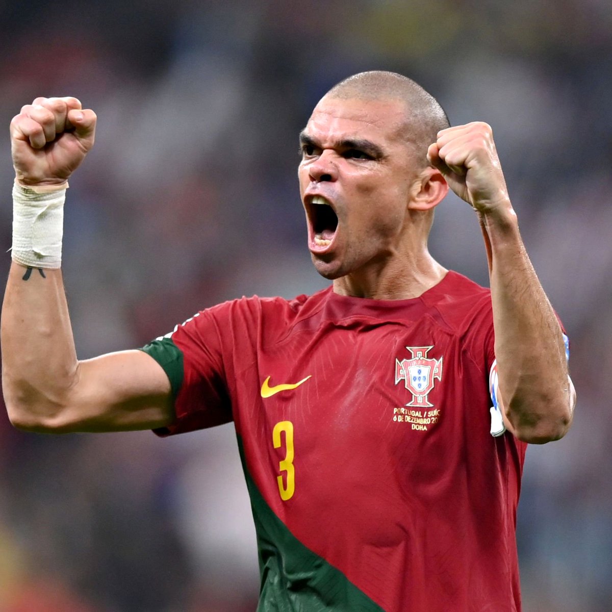 Pepe (39 anos e 283 dias) é o jogador mais velho de 𝘀𝗲𝗺𝗽𝗿𝗲 a marcar na fase a eliminar de um Mundial 🍷