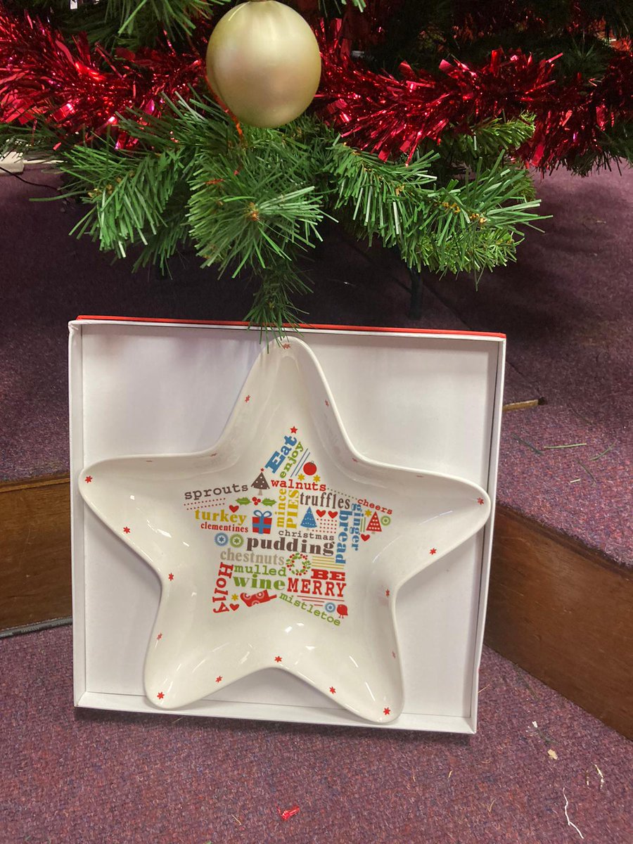 cyfeillion's tweet photo. 🌟FESTIVE RAFFLE🎄
Tickets £1 each via Cyfeillion Ysgol Tryfan PayPal sg@tryfan.gwynedd.sch.uk. ‘Friends &amp; Family’ option. Winners chosen last week of term.
Thanks for the prizes - Oren Foods (voucher), Roberts Felinheli (turkey), Tesco Bangor, cake by @elinmwj and lots more!🎅 https://t.co/X9IV2M1SQz