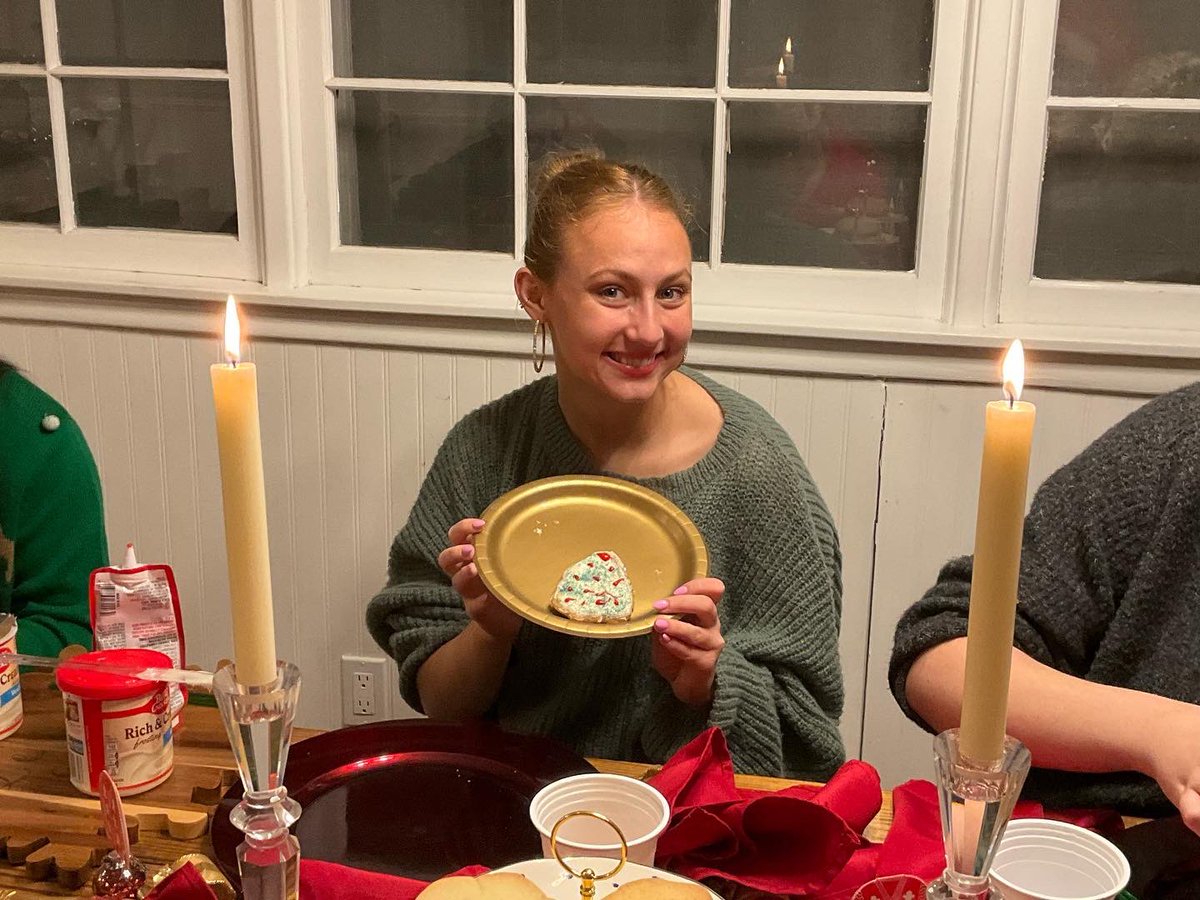 Valdez Lab Holiday Party 2022! The Secret Santa gifts were on point and the start of a wonderful tradition. Absolutely stellar group! ♥️ 🤶 🔬 👁 ♥️ #valdezlab #fightingblindness #celebratingyoungscientists #happyholidays #secretsanta <a href="/NSURiverHawks/">Northeastern State</a>