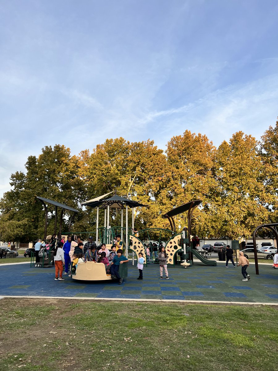 ENPFresno's tweet photo. "Tupman Park is a perfect example of why residents are so important in getting critical resources to their neighborhood.”

#FresnoCalifornia https://t.co/Y6ydRVfm7k
