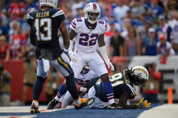 VintageBills's tweet photo. Wacky Wednesday~
During the September 16, 2018, game vs the Chargers, Davis removed himself from play during the first half, stating he was "done." He retired at halftime.....#WhereIsVontae #OddAF https://t.co/HaaZ3zqaC3