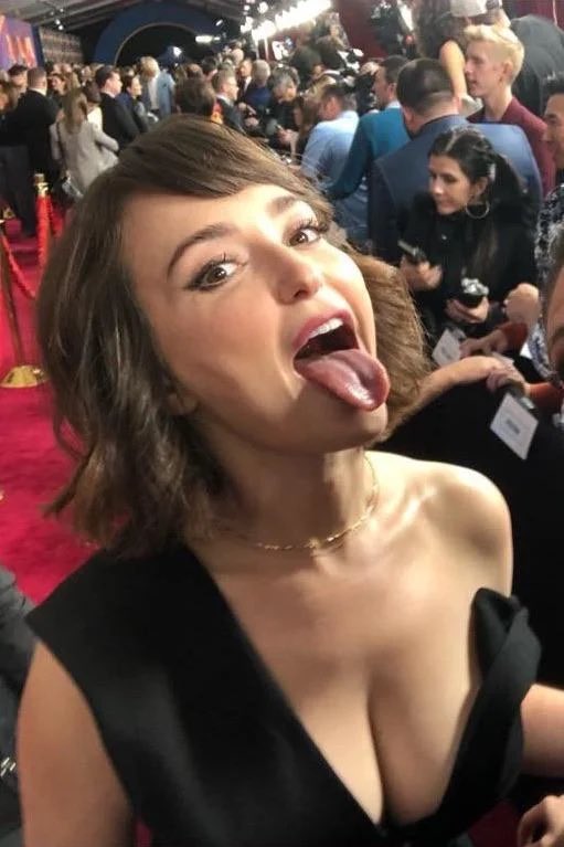 GotPickup's tweet photo. If you see this on her social, that’s community tongue, bro.

She ain’t saving it for you, she’s advertising it to the world. https://t.co/4YMyC2yPTR