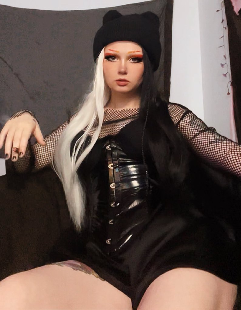 SnowDollVanity's tweet photo. 🔥 https://t.co/7Ab0diwQdd