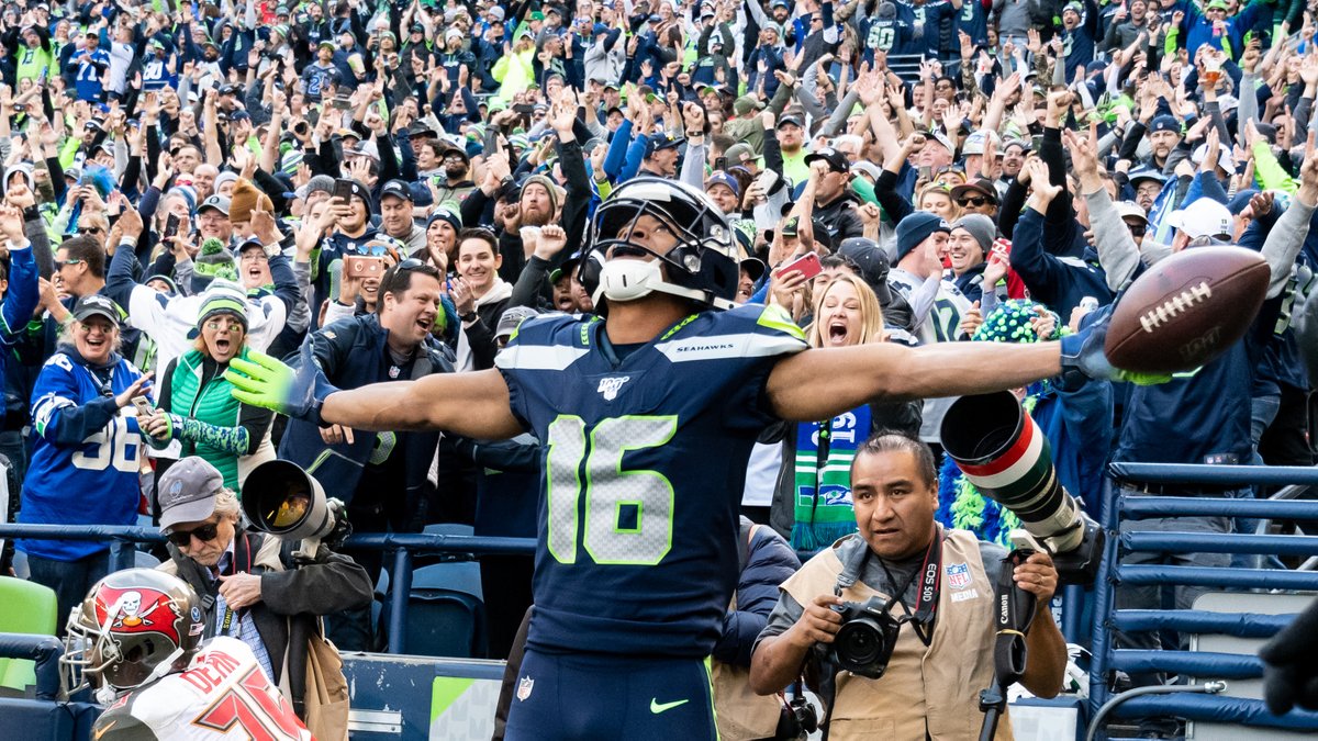 12s's tweet photo. This year's nominee for the Walter Payton Man of the Year Award: the one and only @TDLockett12! 👏

1 RT = 1 Vote for #WPMOYChallenge &amp; #ProBowlVote https://t.co/nueZ73Unx9