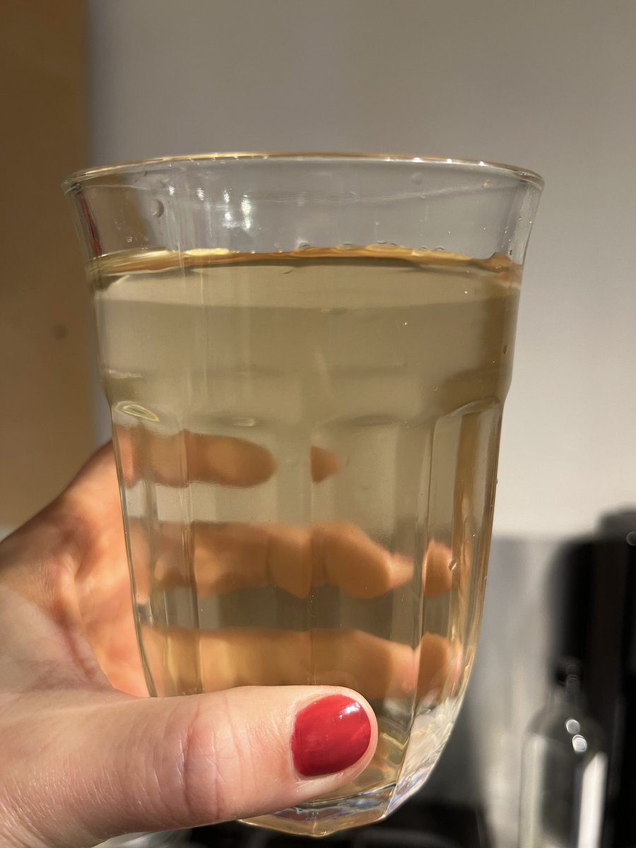 Water quality in the St Luke’s Montenotte area of #Cork has been awful lately. This is the water this evening even after running the tap for ages. Is it even safe - it can’t be? @IrishWater Can water like this be consumed? Used for cooking? Not a once off