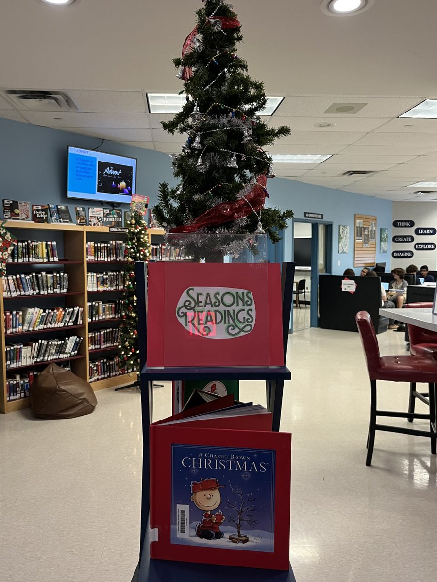 TheresaCommons's tweet photo. It's beginning to look a lot like Christmas in the LC!  Seasons Readings to you during this #Advent season. @alcdsb @StTSecondary @stcssSC #alcdsbmysp #libraryjoy https://t.co/X0wbHUDesV