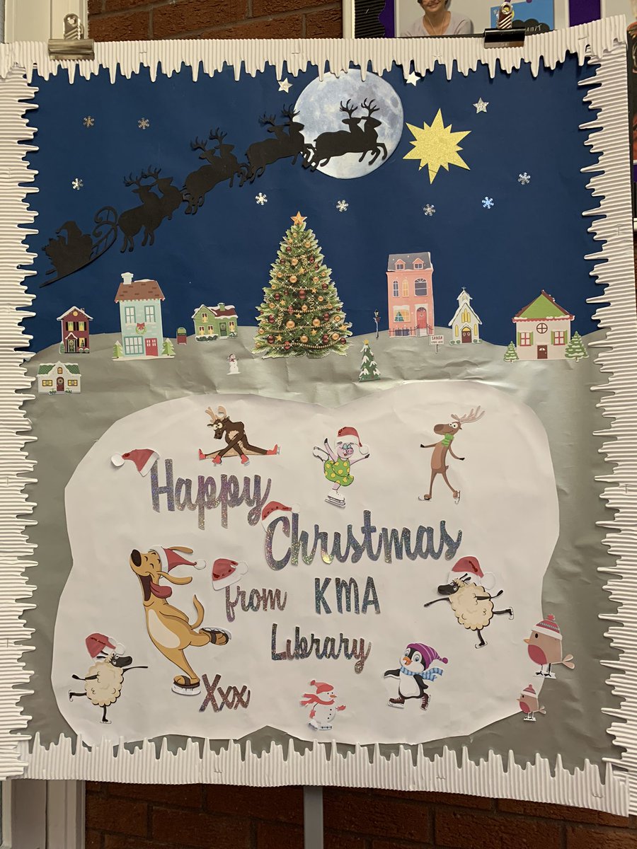 KmaLibrary's tweet photo. Christmas at KMA library, who wouldn’t love to be in here?! @KibMeadAcad @moldman83 #readyforourstudents https://t.co/5yWQKdVY7R