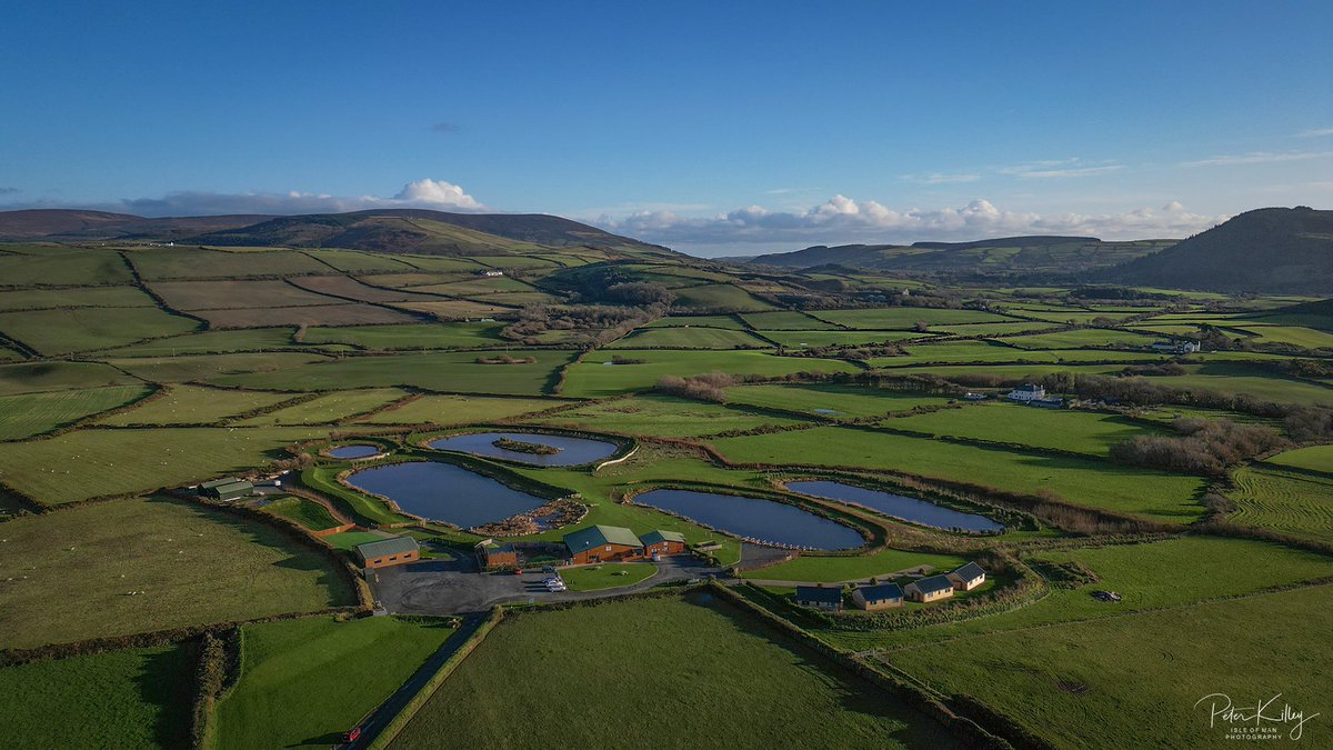 manxscenes's tweet photo. Sunset Lakes and the wonderful Peel today 🇮🇲 #isleofman #iom #peel #sunsetlakes #iomstory #manx #manxscenes #ourbiosphere #djimini3 https://t.co/D8KYsr6gBF
