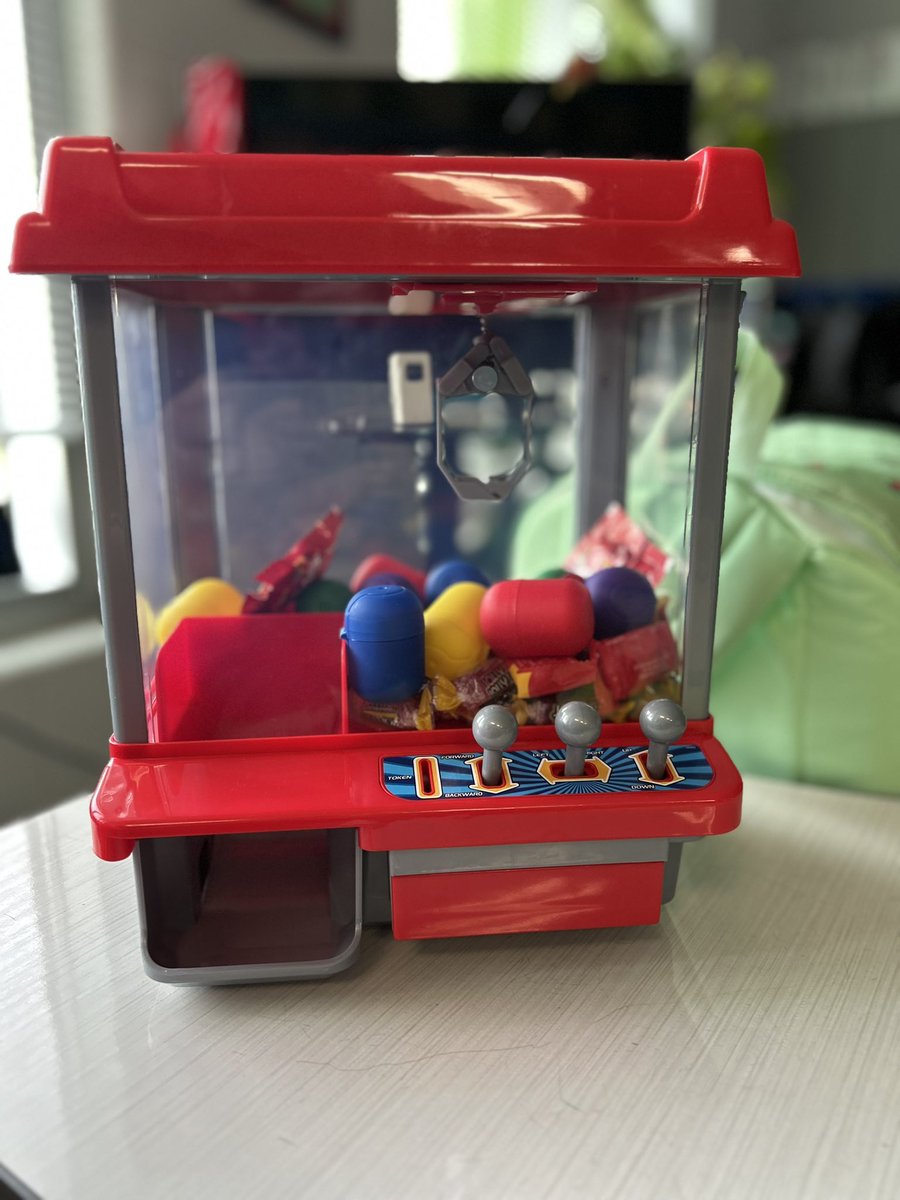 Charlie Eller tweet media