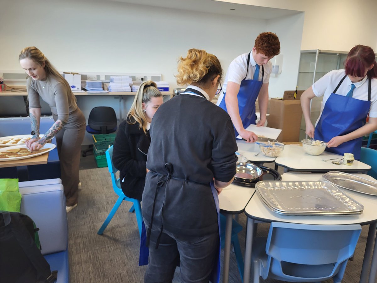 Huge thanks to everyone involved with our @BoclairAcademy Big Business Brunch. <a href="/BoclairCafe/">Stevie’s Cafe at Boclair Academy</a>, <a href="/Hub_Internation/">Hi!</a>, <a href="/BoclairWBeing/">@BoclairAcademyWellbeing Dept</a>, <a href="/BoclairHE/">BoclairHomeEconomics</a> for catering, <a href="/BoclairMusic/">Boclair Academy Music Department</a> for amazing talent, our brilliant S6 prefects and lovely to see so many attendees. #dyw #boclairbigbusinessbrunch