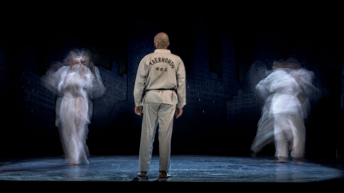 GregMosse's tweet image. Warm welcome back to @OmarStrikesBack, reading for @HugoPlowden and @S_Siddiqui1 at our @Critheatre New Writing script workshop today