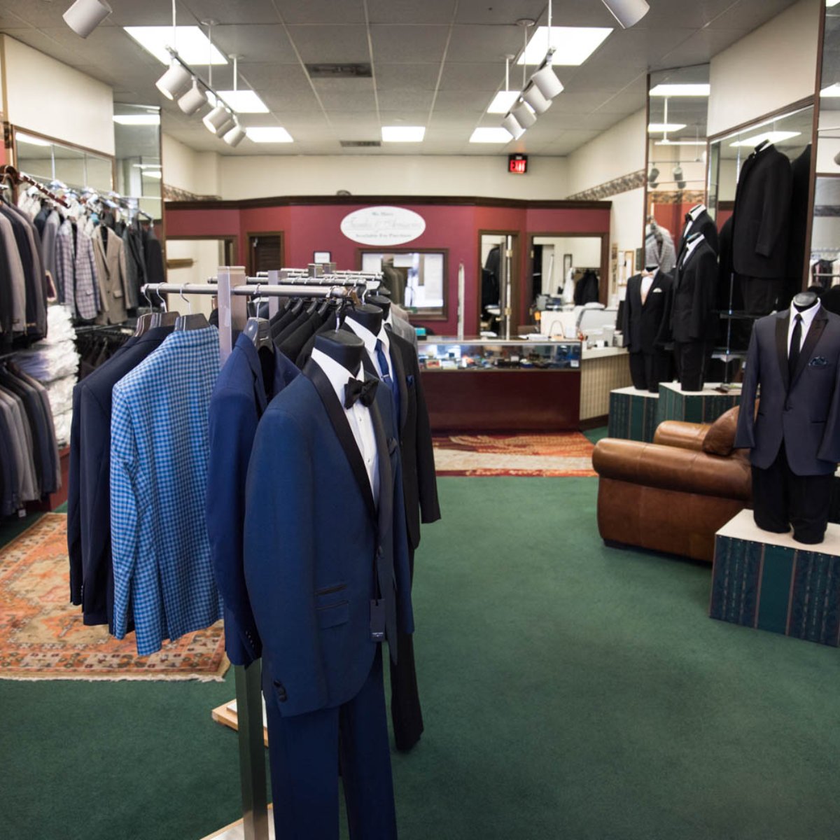 RomanoffsTuxedo's tweet photo. If you aren't shopping for a tux at #RomanoffsClassicTuxedos, you aren't doing it right! Come browse our selection of jackets, vests, and ties today. #ColombusOhio #SuitRentals #TuxedoRentals #StandOut #Romanoffs #ColumbusOhio #SuitUp #MensWear #FormalWear #CustomSuits #Wedding https://t.co/rytKc52yck
