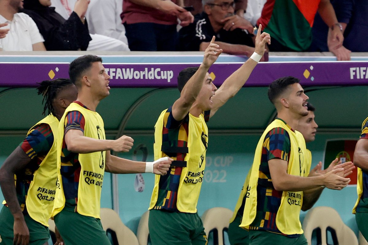 Cristiano celebrating his team scoring. Embarrassing to even have to caption & show this or else tabloids start lying through their teeth for clicks.