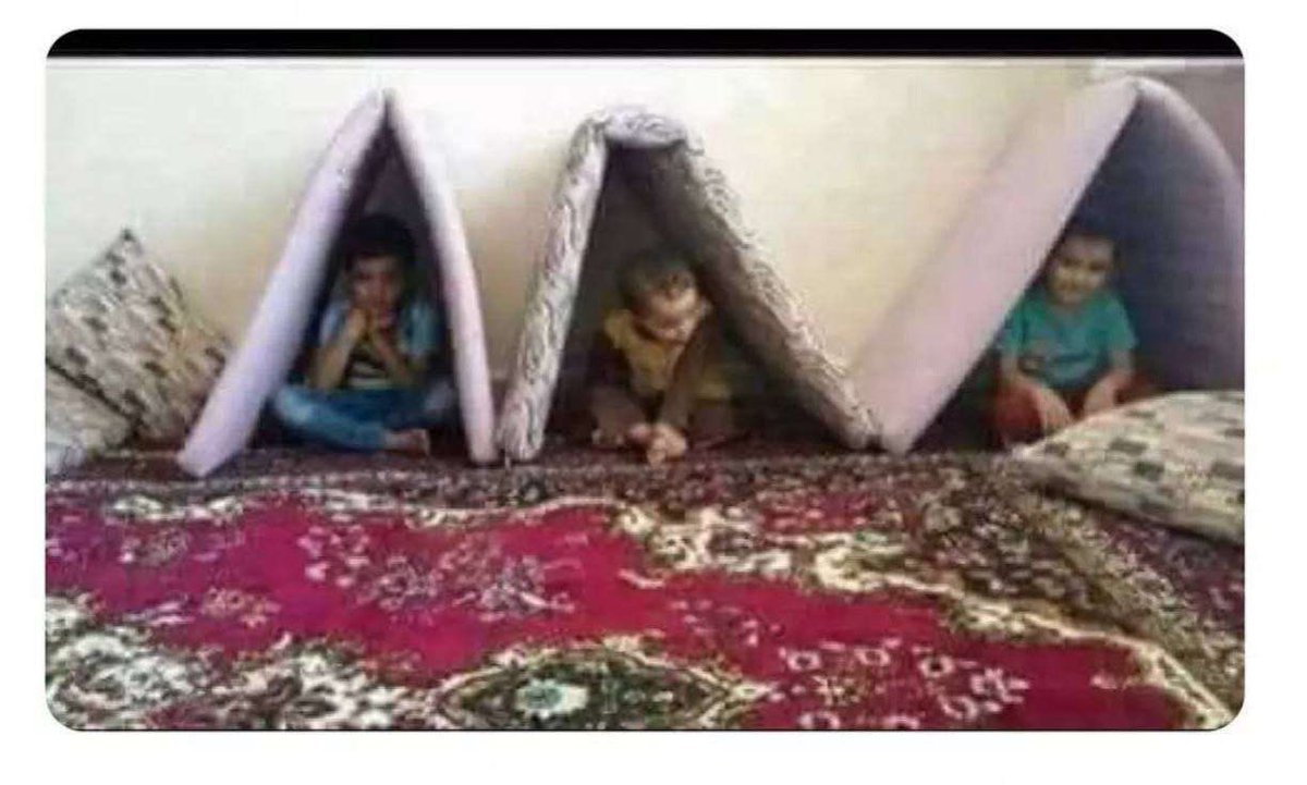 g98sy's tweet photo. هذا أول بيت ابنيه في صغري ونبع الحنان الله يحفظها مثل البلدية تجي وتهدمه 😂 https://t.co/F8epxJX2kX