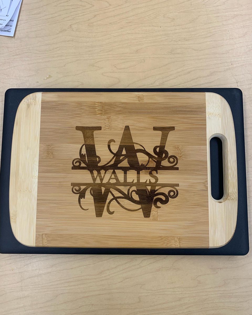 as_lazer's tweet photo. Getting things ready for the @blackvillescho1 Christmas Market in December 15th, deadline to order your custom cutting board or keychain is December 9th! 

@BHSMaker https://t.co/xRBcDCvFxc