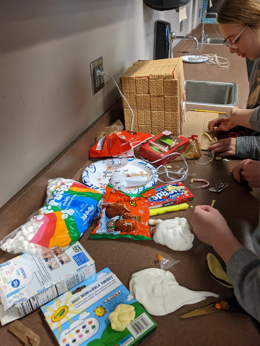 laurie_heisel's tweet photo. Building continues on our Gingerbread Kansas City!  Some groups have moved on to decorating! 
@TheCreekMCMS @MCMS_Taylor 
#gingerbreadSTEM https://t.co/Tn9emgh29T