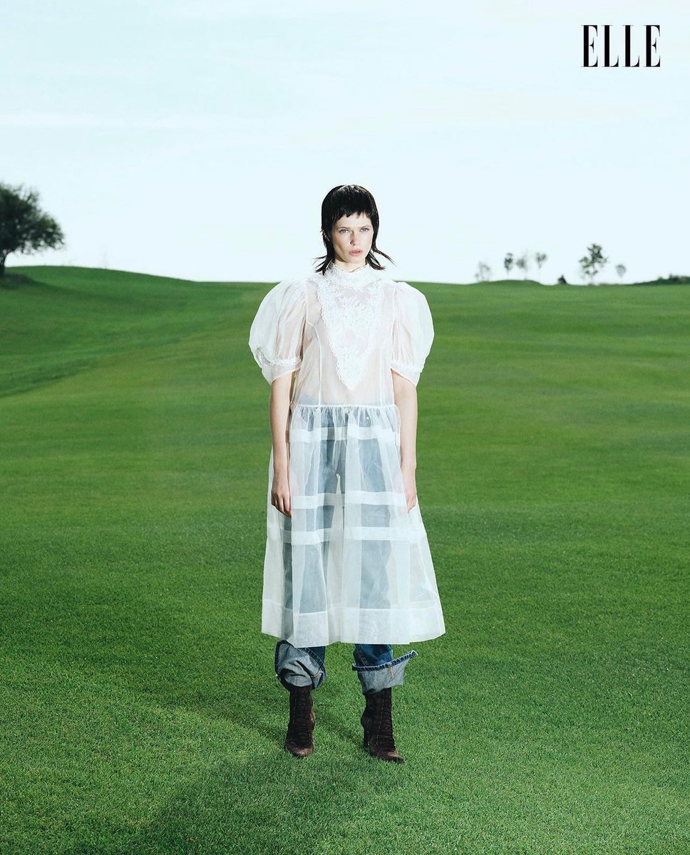 No44store's tweet photo. #RuneLightJean featured in @elleromania ‘Utopian Land’ Editorial
#jeans #ELLEDecember2022 #lifestyle #denim #fashionstyle https://t.co/0hgjqmIDCX
