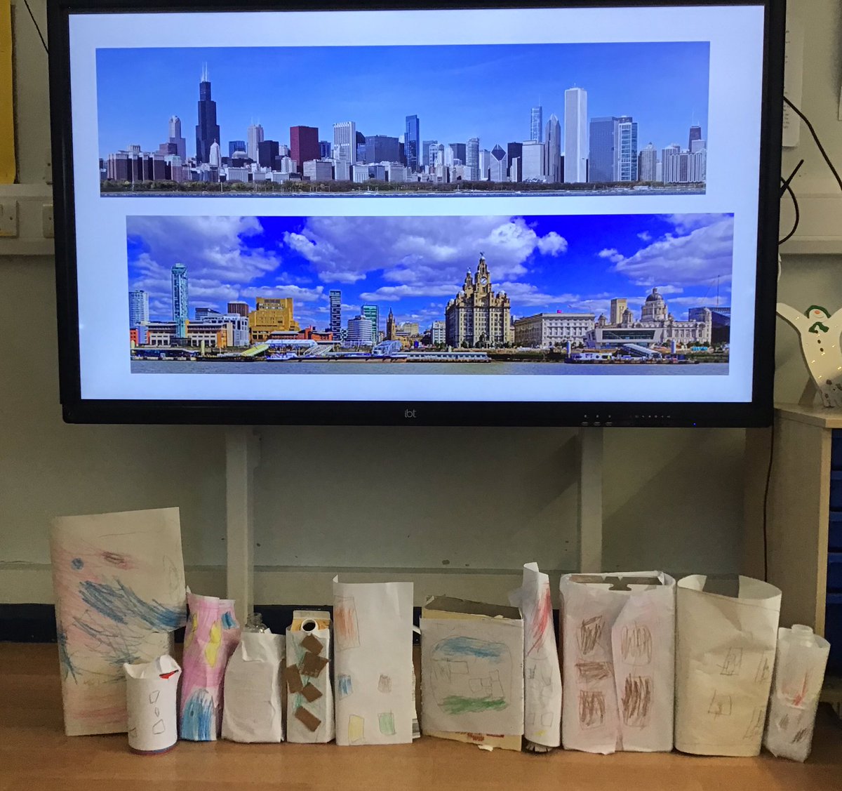 SPB_EYFS's tweet photo. Last week, children used recyclable materials and turned them into buildings to create a city! we then used the city in our play! Great work everyone! https://t.co/6vyzNPgexq