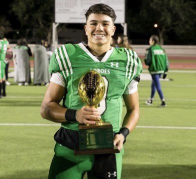 JONES__Brandon's tweet image. Cheno Navarrette | ATH | Monahans HS | Monahans TX | hudl.com/v/2K04bC | Check out some of his District/Play-Off highlights from his Jr. Szn | Go Loboes | @Matt_Stepp817 @Tepper @scout_texas @TrustMyEyesO @UncleFraz @BullCornSports1 @Jakob_BburgTV @LoboesFootball @Cheno_04