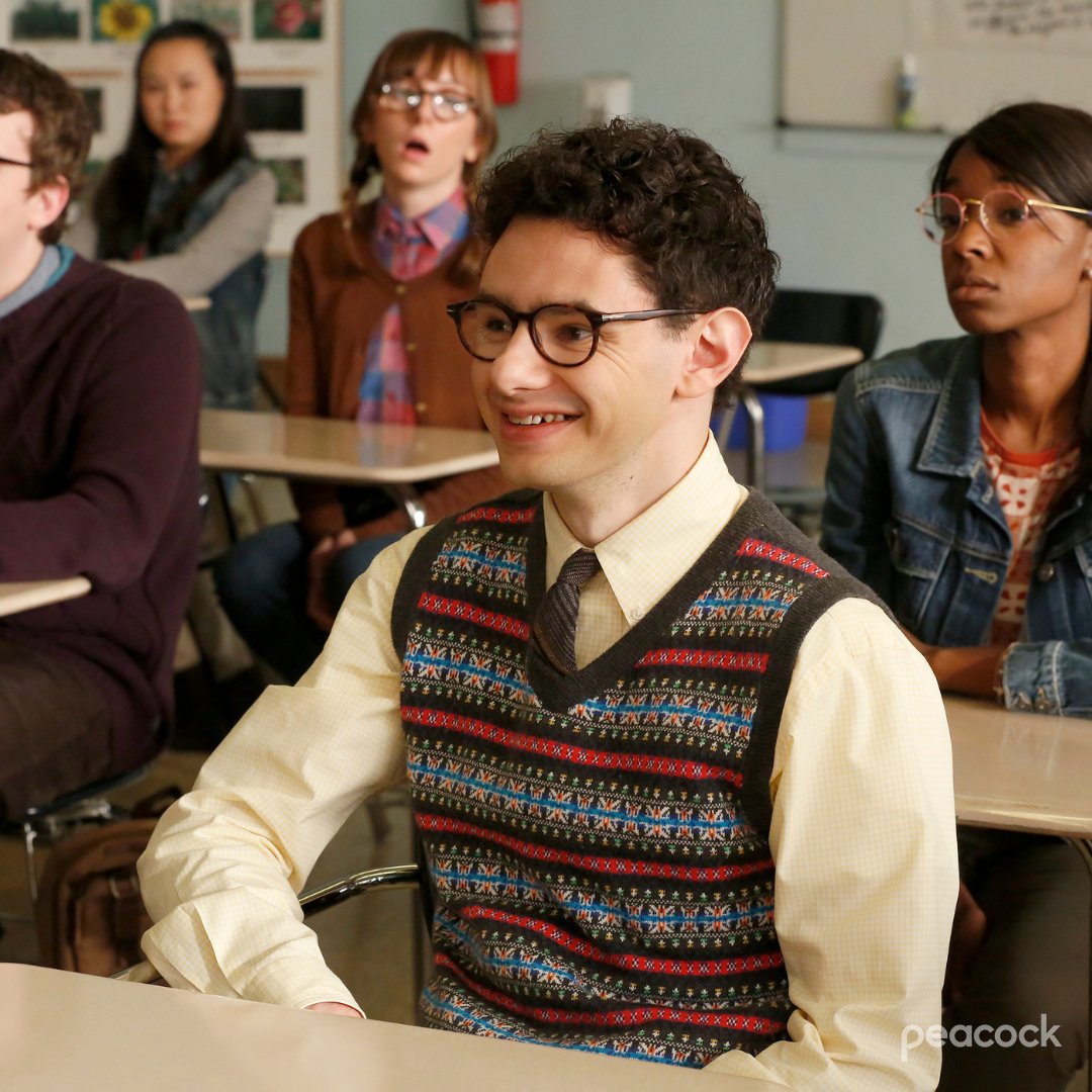 Happy birthday, @peinetar! 🎊🎁