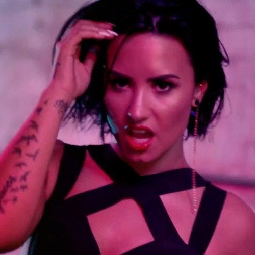 poptime's tweet photo. 🚨 "Cool For The Summer" de Demi Lovato foi a música pop mais tocada do TikTok no mundo em 2022 e a 5ª no geral. 🍒🔥 https://t.co/Gz6MblupWz