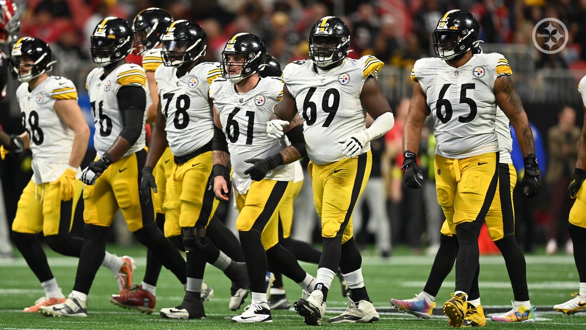 The boys up front 💪 

RT to #ProBowlVote 

<a href="/Chuks__76/">Chukwuma Okorafor</a> 
<a href="/bigg_dan65/">Dan Moore Jr.</a> 
<a href="/kdd7696/">🌚 6iG9asty🕺🏿😈</a> 
#MasonCole
<a href="/jamsdans/">James Daniels</a>