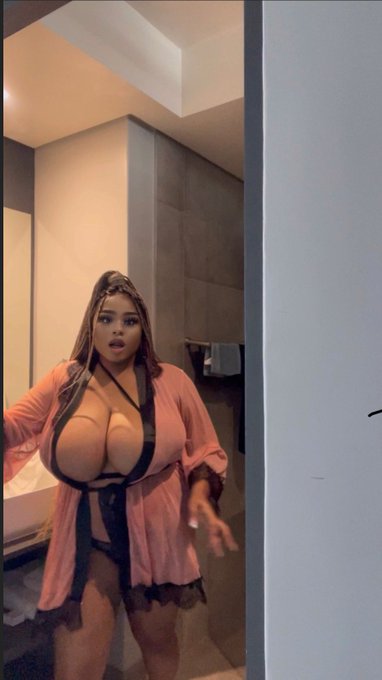 Caught my step son doing this!! https://t.co/FxqjV3xgnn https://t.co/PjVoTIVo7N<a href="/tag/thick"class="tags"><span>#thick</span></a><a href="/tag/poisonivy"class="tags"><span>#poisonivy</span></a><a href="/tag/onlyfans"class="tags"><span>#onlyfans</span></a>