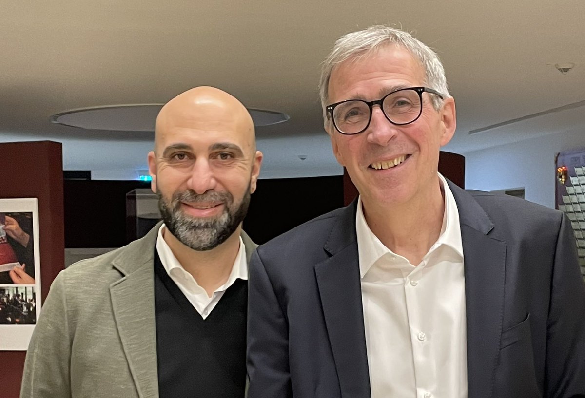 Wir hatten heute einen großartigen Gast in der #Bochumer #Synagoge. Herzlichen Dank <a href="/AhmadMansour__/">Ahmad Mansour</a>  . Wir haben eine kluge Analyse zum Antisemitismus in D und klare Handlungsoptionen bekommen.