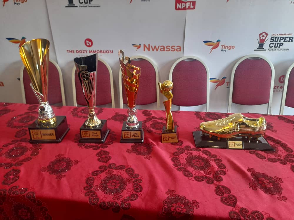OBarthC's tweet photo. The winner of this Dozy Mmobuosi Super Cup Football Tournament goes home with the sum of N100M!, this competition is really worth putting all your efforts in as a team π.
You can watch the matches on here: https://t.co/2r5J2OLpaR
#NPFLDMFSUPERCUP22 https://t.co/DQCSo5Yoae